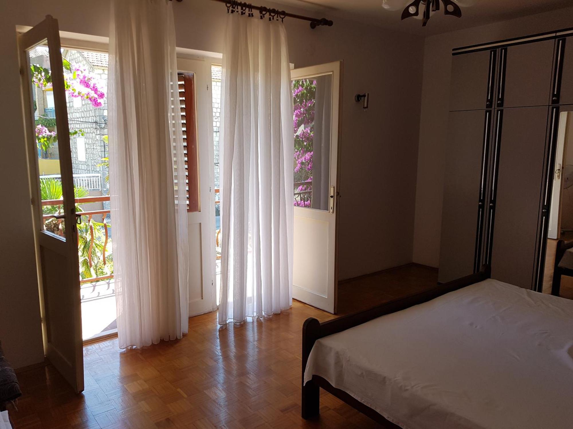 טרוגיר Mravak Apartments מראה חיצוני תמונה