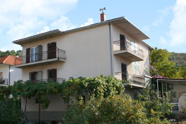 טרוגיר Mravak Apartments מראה חיצוני תמונה