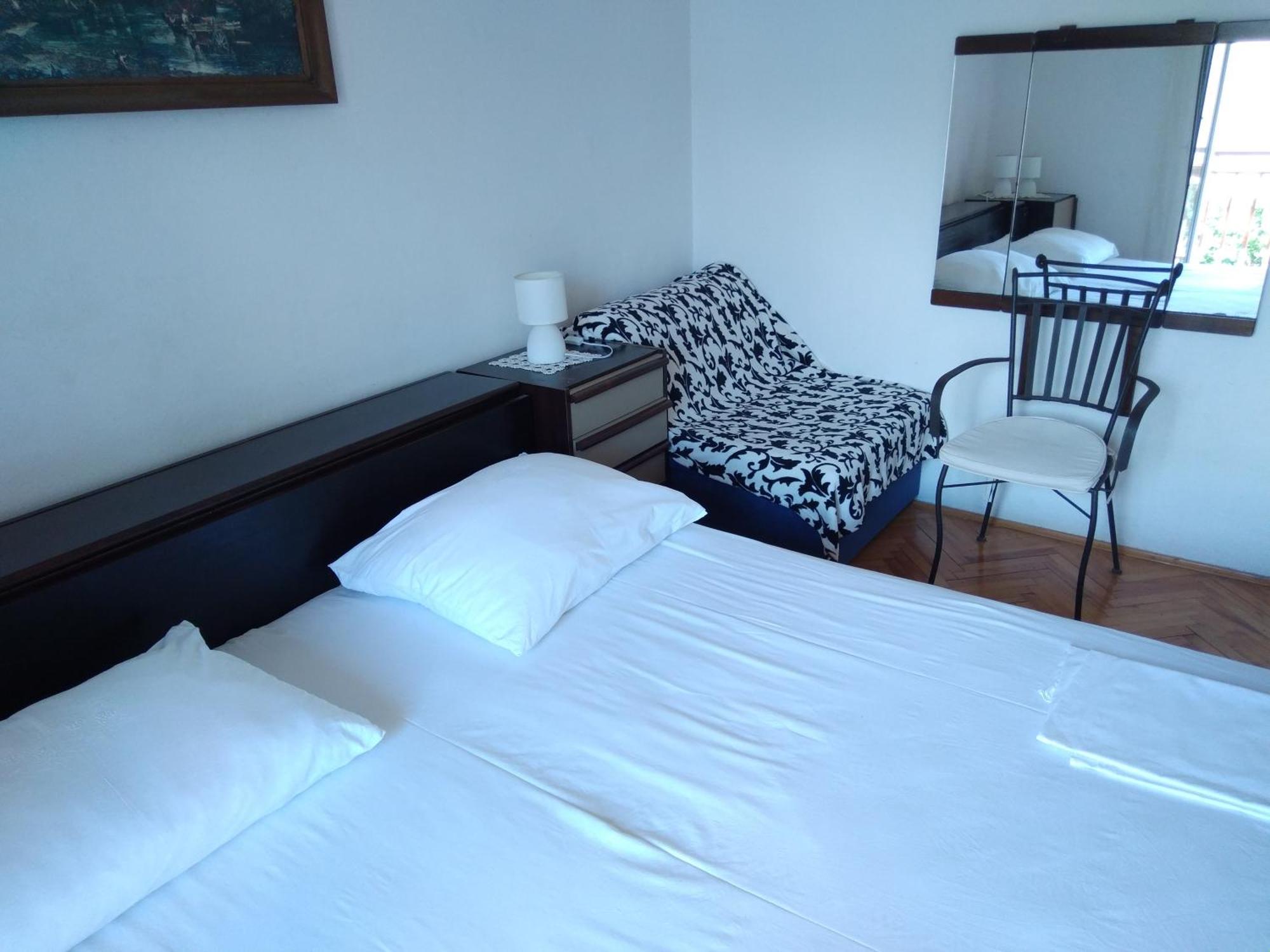 טרוגיר Mravak Apartments מראה חיצוני תמונה