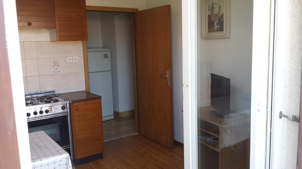 טרוגיר Mravak Apartments מראה חיצוני תמונה