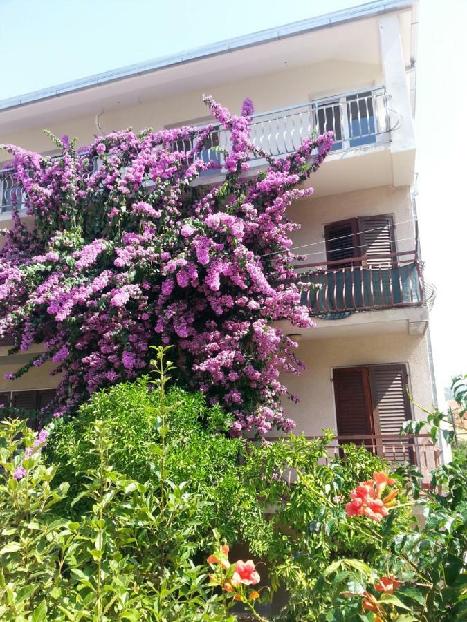 טרוגיר Mravak Apartments מראה חיצוני תמונה