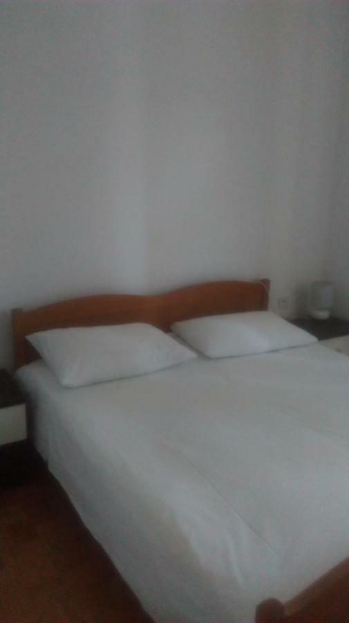 טרוגיר Mravak Apartments מראה חיצוני תמונה