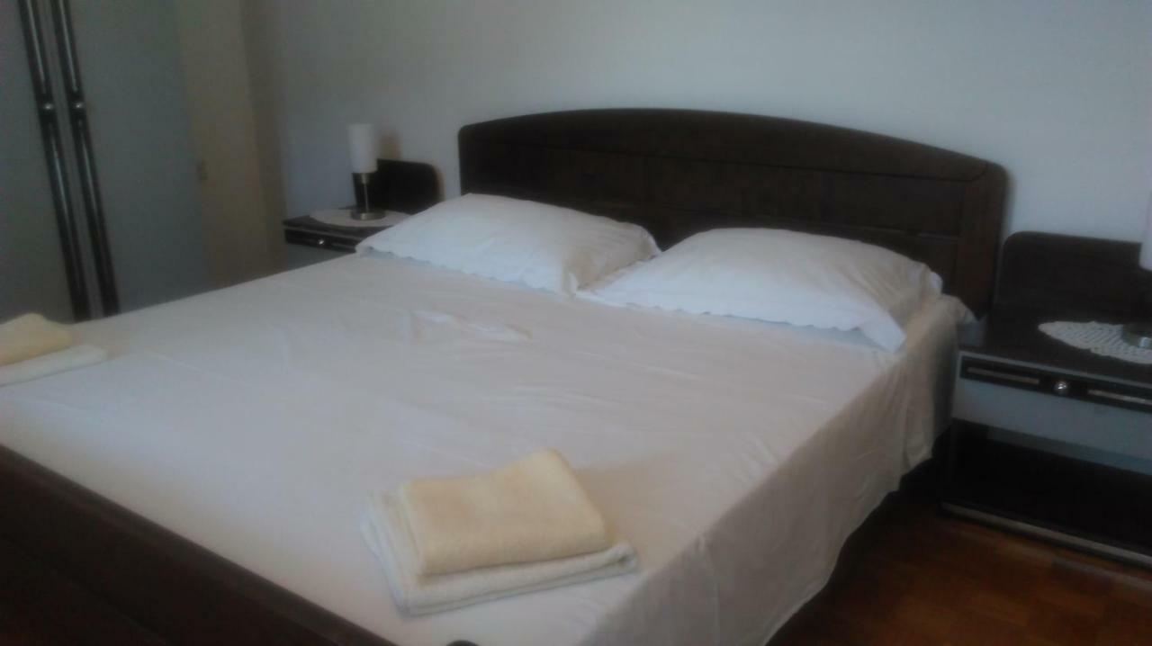 טרוגיר Mravak Apartments מראה חיצוני תמונה