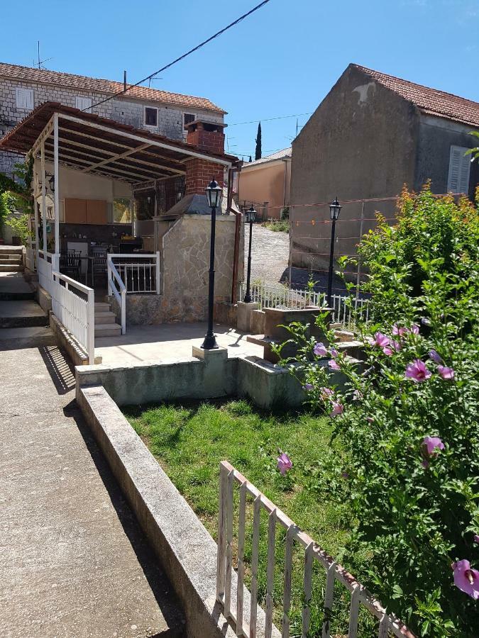 טרוגיר Mravak Apartments מראה חיצוני תמונה